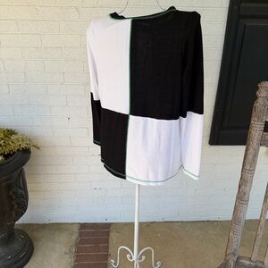 Chico's Black and White Colorblock Summer Sweater